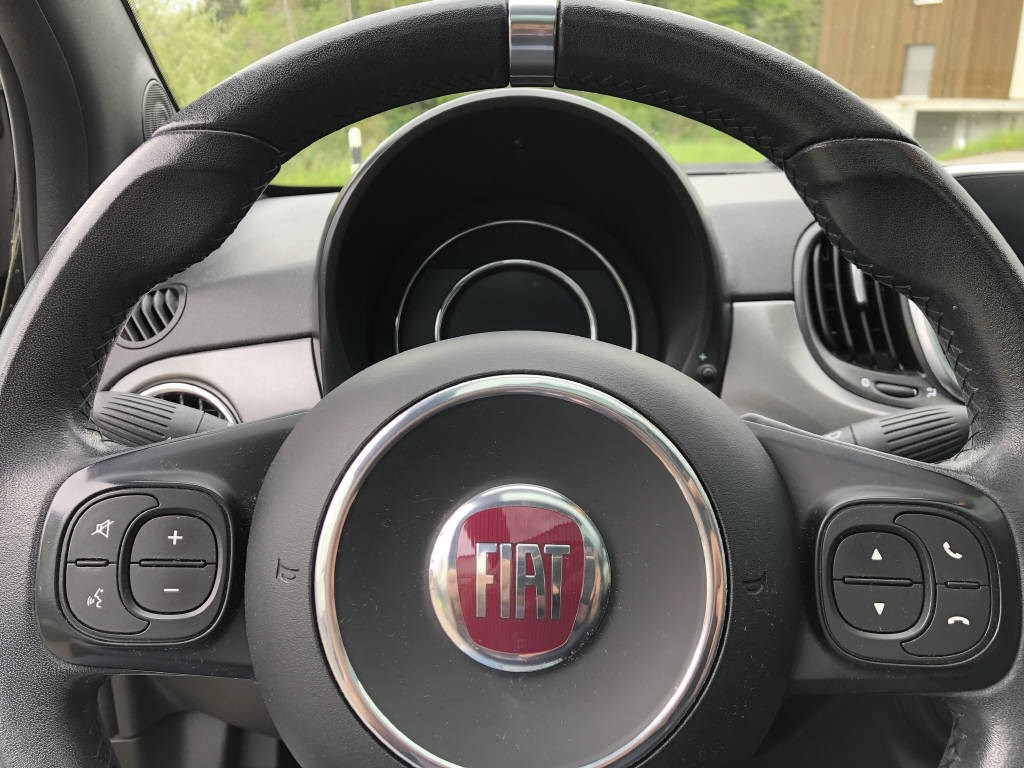 FIAT 500 1.0 BSG Hybrid Rockstar