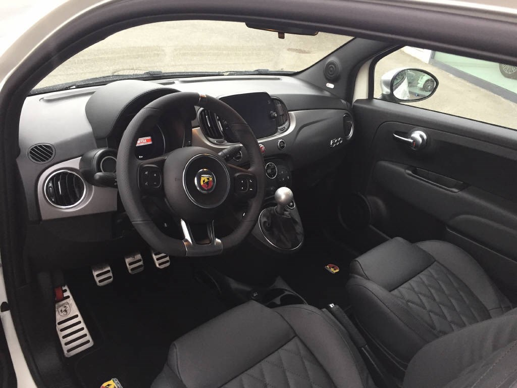 FIAT 500 Abarth 595 1.4 T-Jet 165 Abarth Turismo Plus