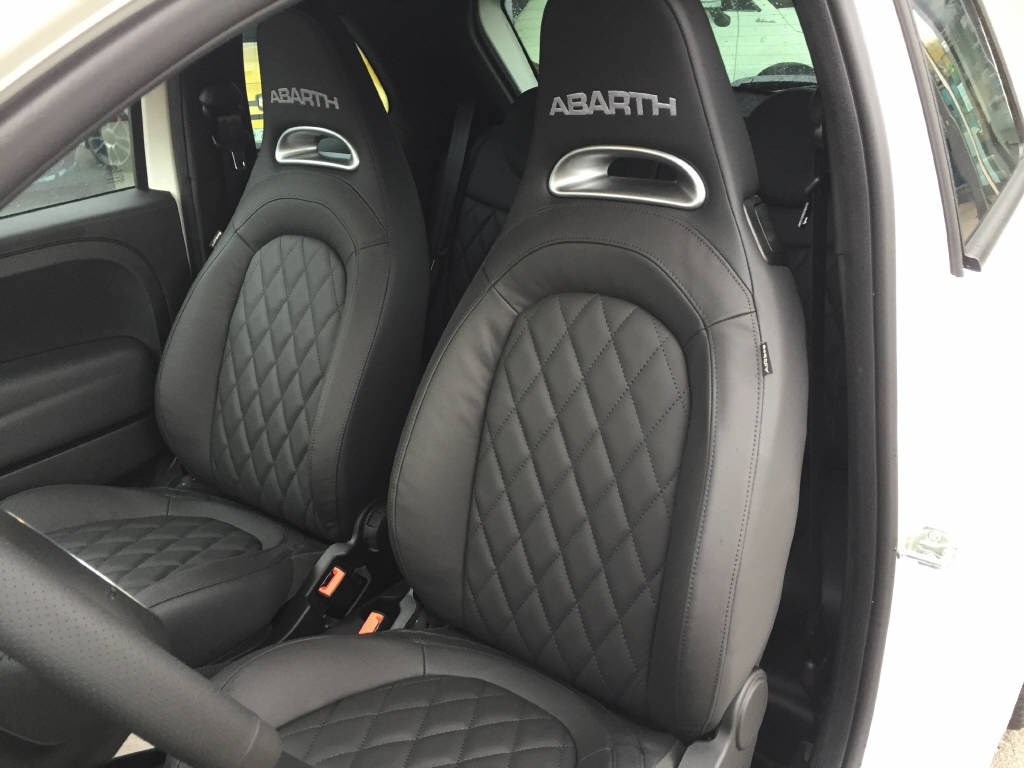 FIAT 500 Abarth 595 1.4 T-Jet 165 Abarth Turismo Plus