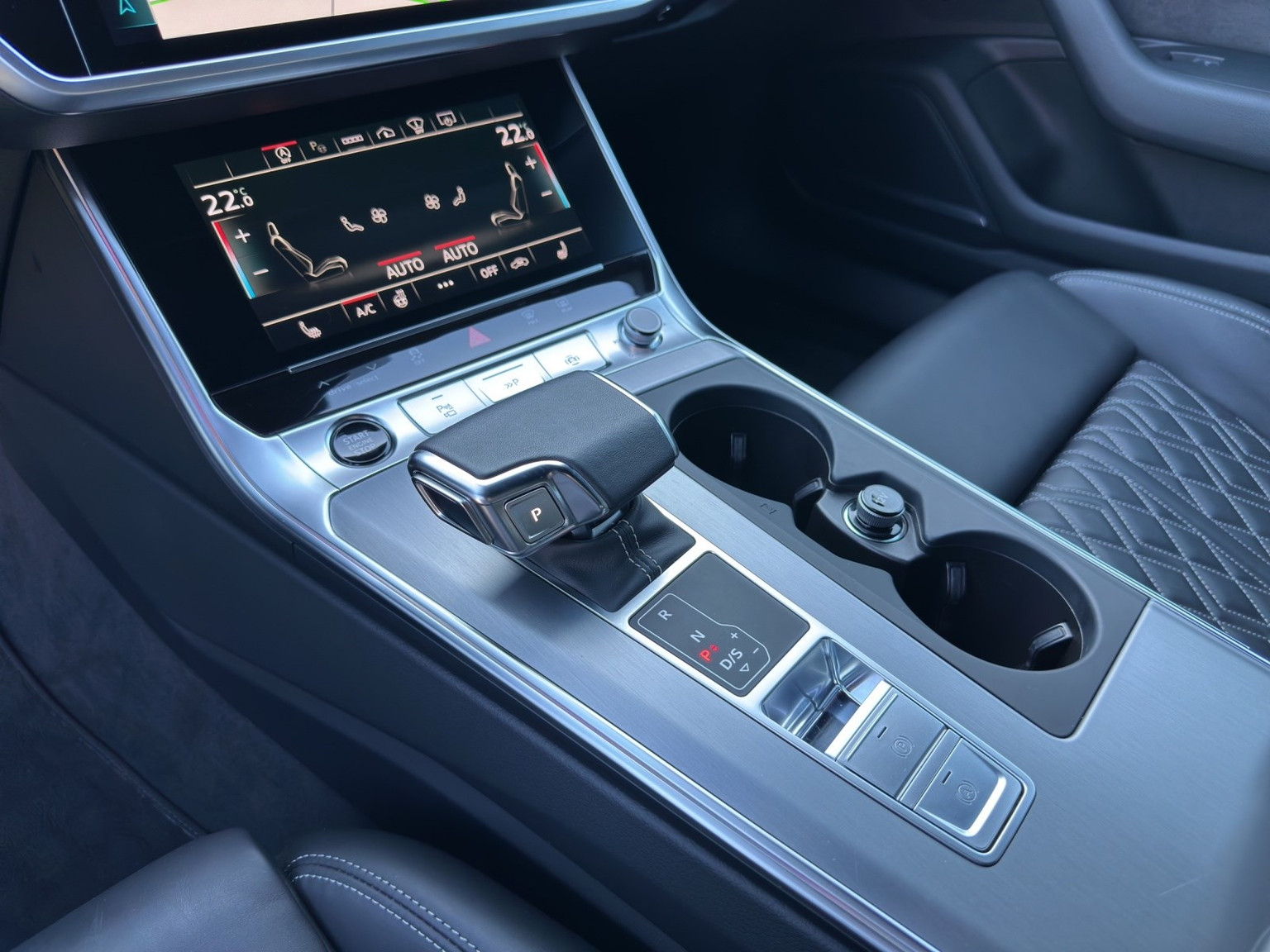 AUDI A6 Avant 40 TDI Sport Attraction quattro S-tronic