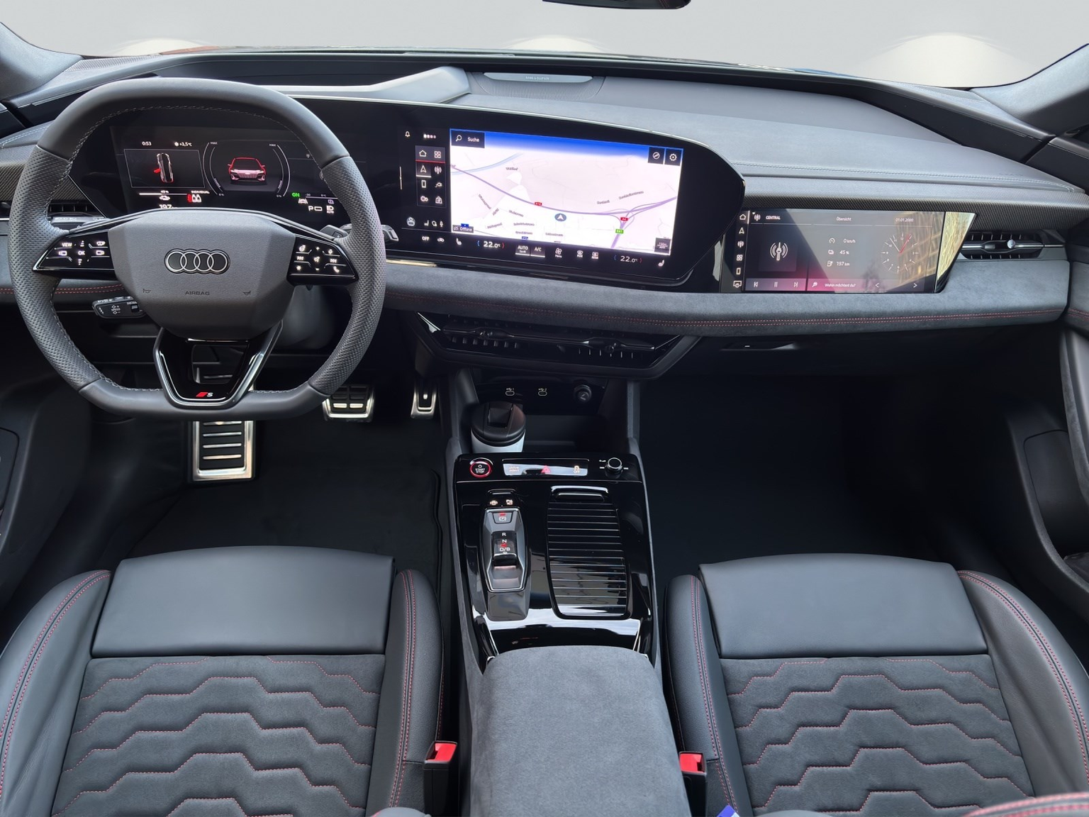 AUDI S6 Avant e-tron quattro