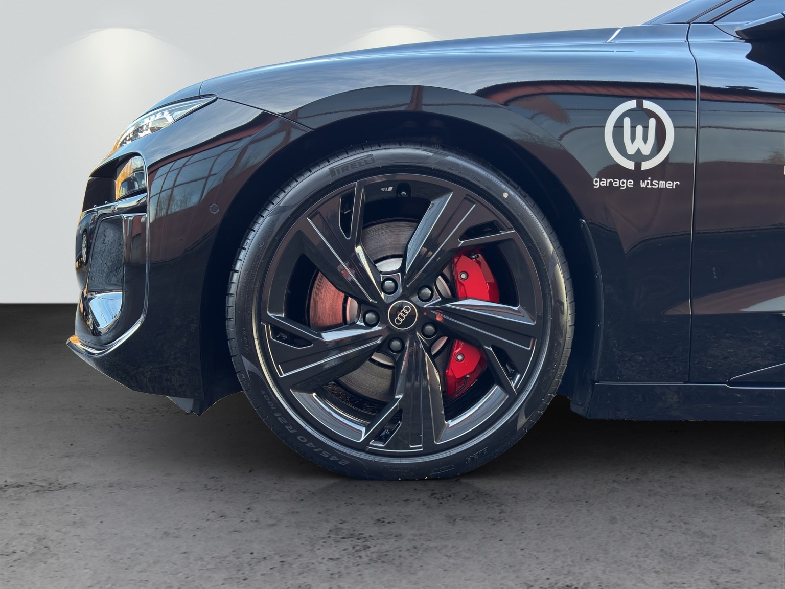 AUDI S6 Avant e-tron quattro