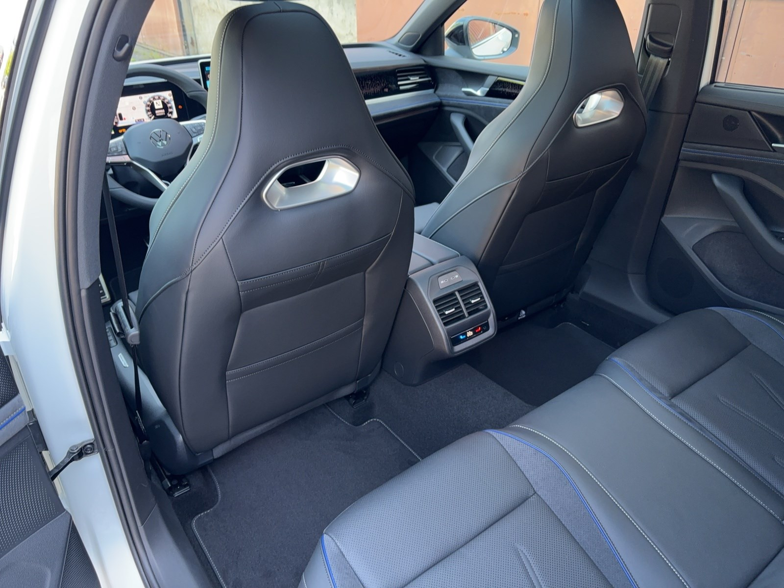 VW Passat Variant 1.5 TSI evo2 Plug-In- Hybrid R-Line DSG