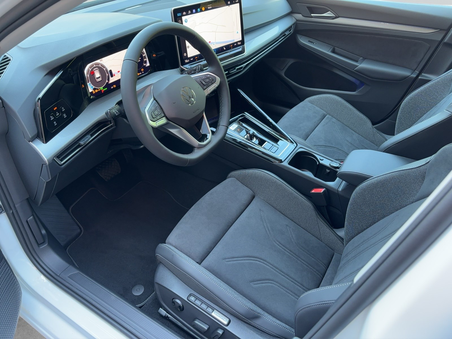 VW Golf Variant 1.5 eTSI mHEV Style