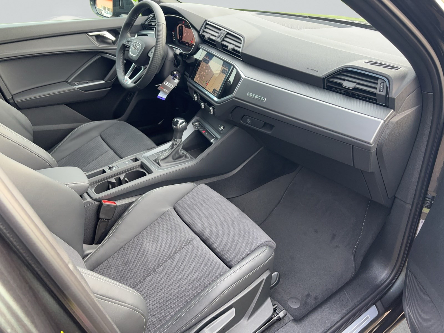 AUDI Q3 Sportback 40 TDI S line quattro