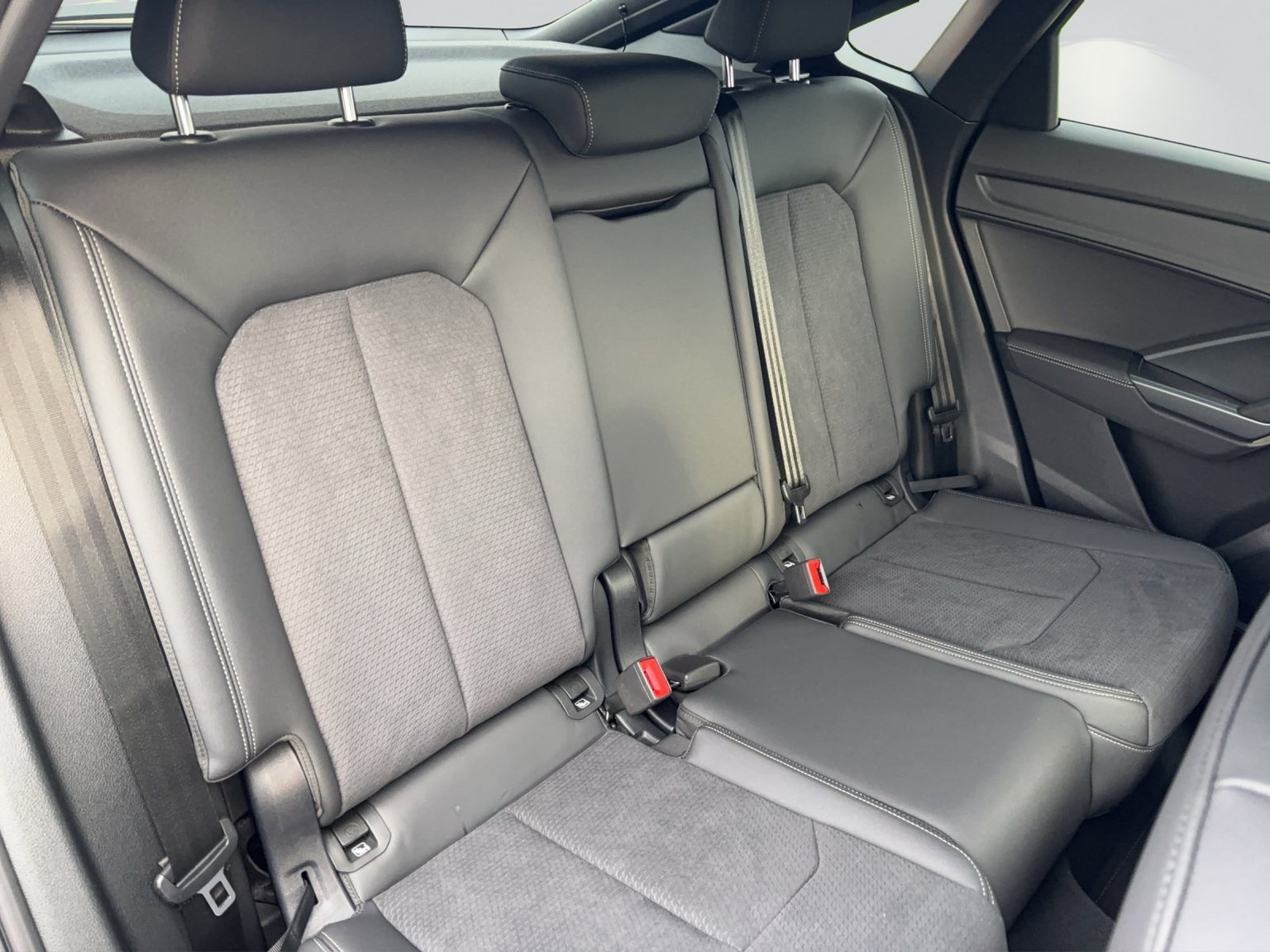 AUDI Q3 Sportback 40 TDI S line quattro