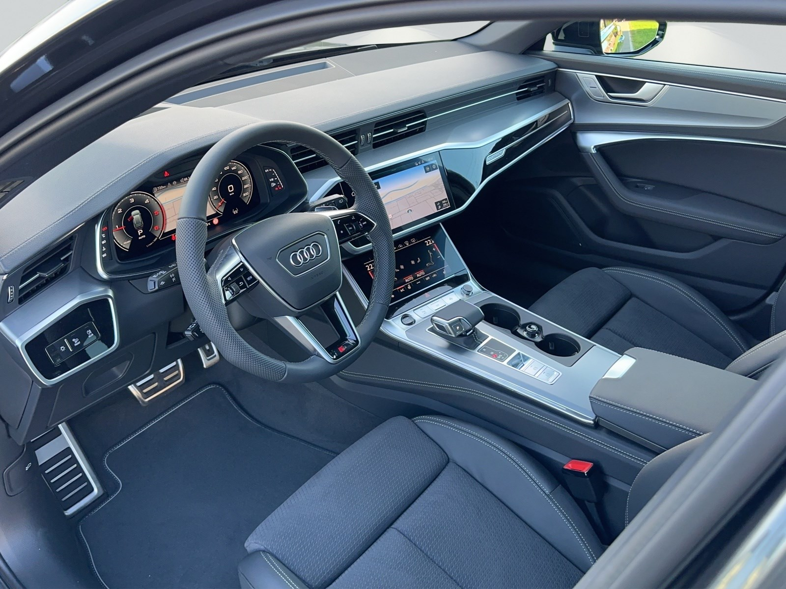 AUDI A6 Avant 40 TDI Attraction S line quattro S-tronic
