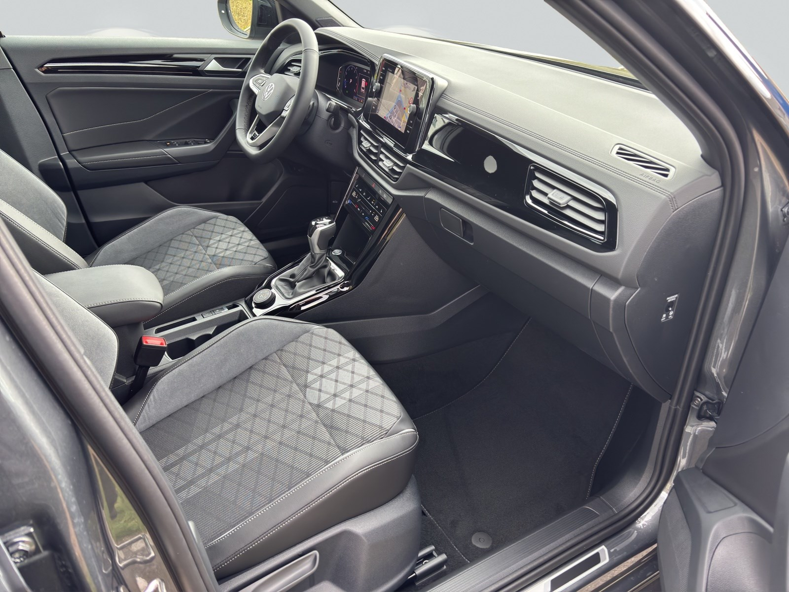 VW T-Roc 2.0 TSI R-Line DSG 4Motion
