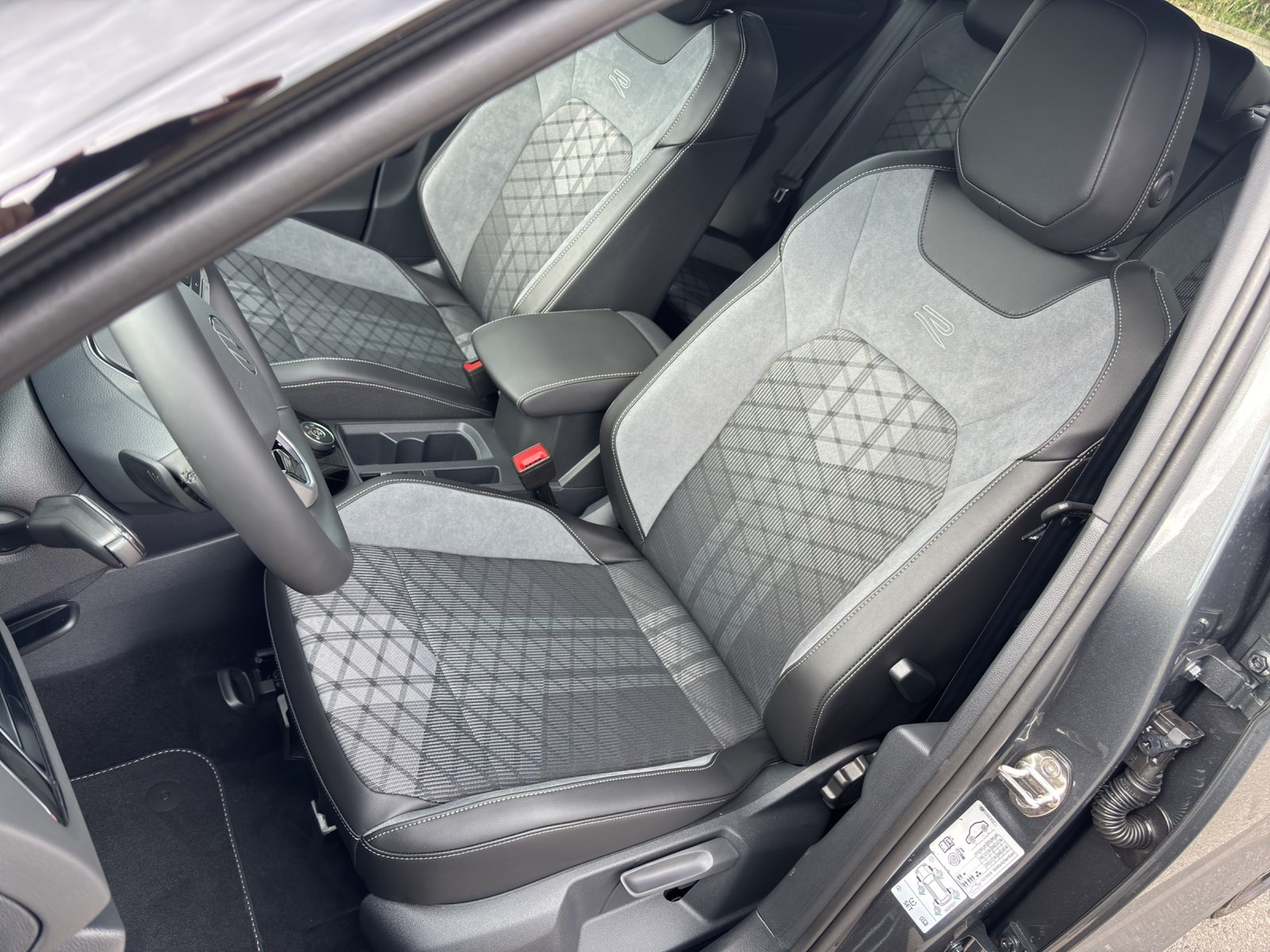 VW T-Roc 2.0 TSI R-Line DSG 4Motion