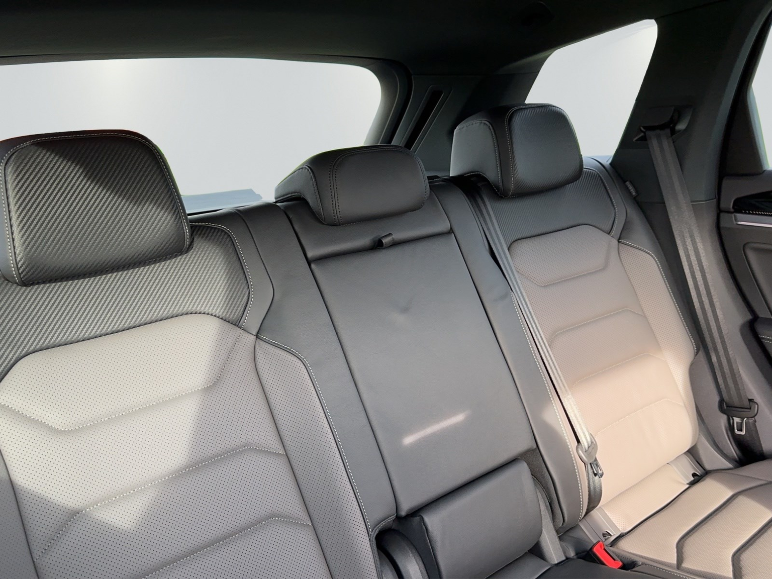 VW Touareg 3.0 TDI R-Line Tiptronic