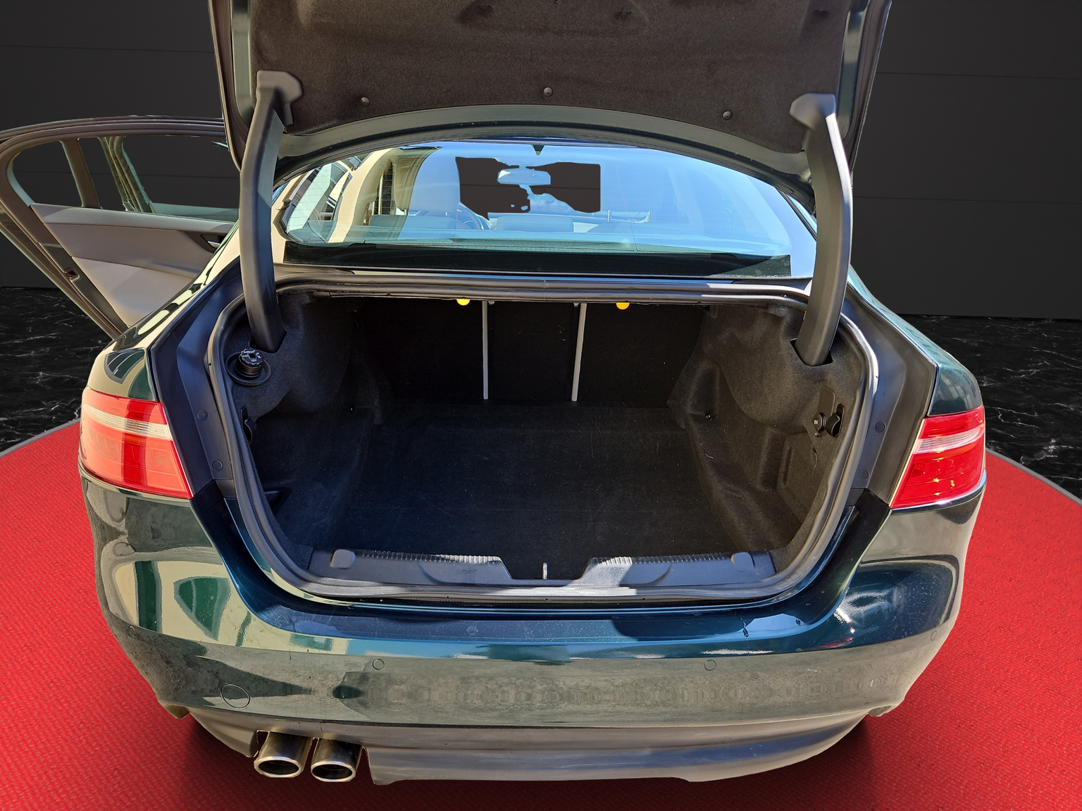 JAGUAR XE 20d Pure AWD Automat