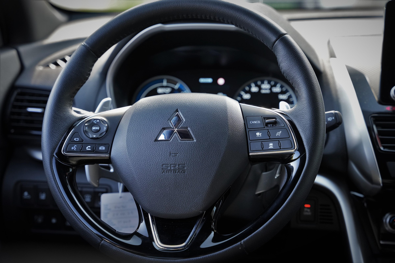 MITSUBISHI Eclipse Cross 2.4 PHEV Instyle 4x4