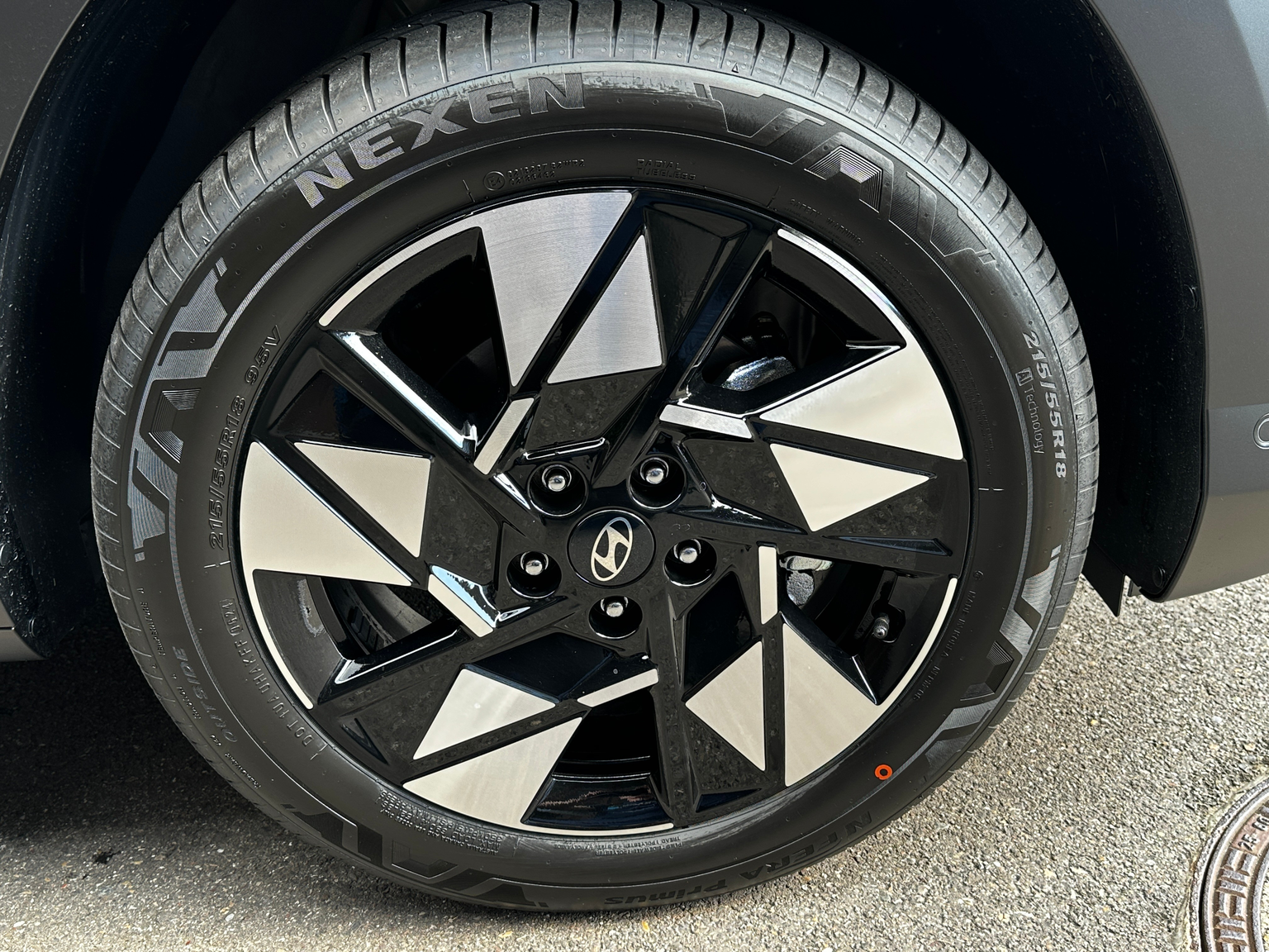 HYUNDAI Kona 1.6 GDi HEV Amplia DCT