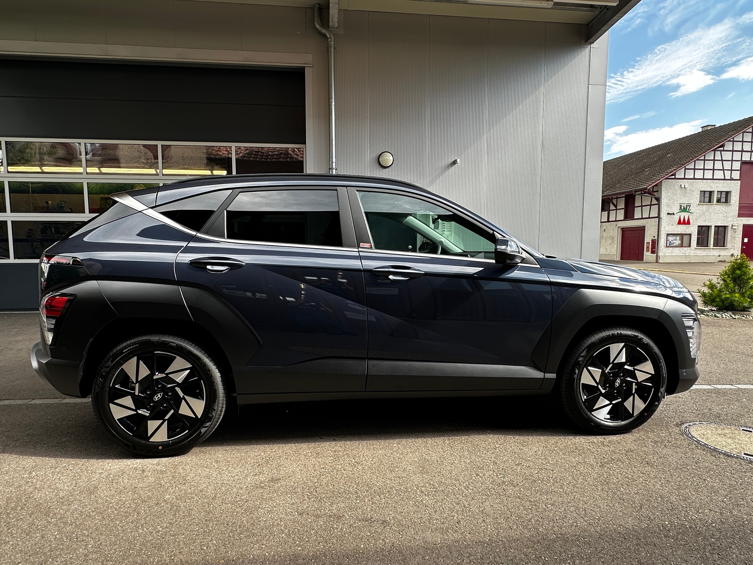 HYUNDAI Kona 1.6 GDi HEV Amplia DCT