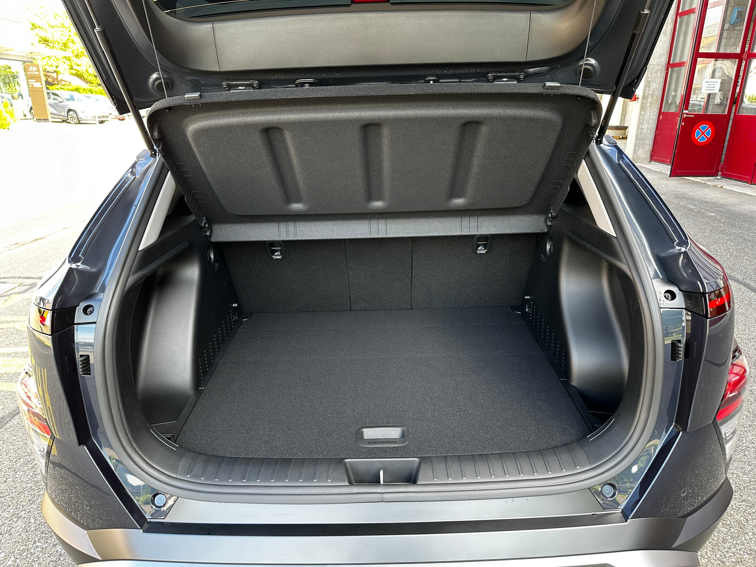 HYUNDAI Kona 1.6 GDi HEV Amplia DCT