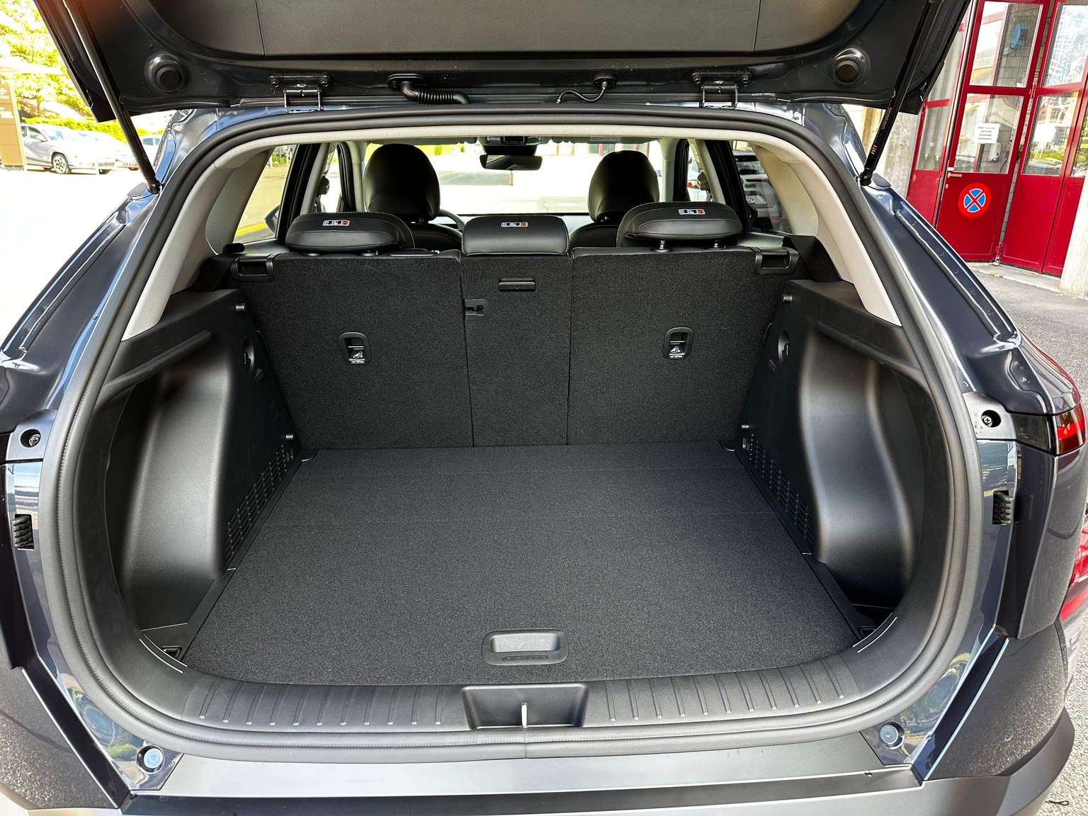 HYUNDAI Kona 1.6 GDi HEV Amplia DCT