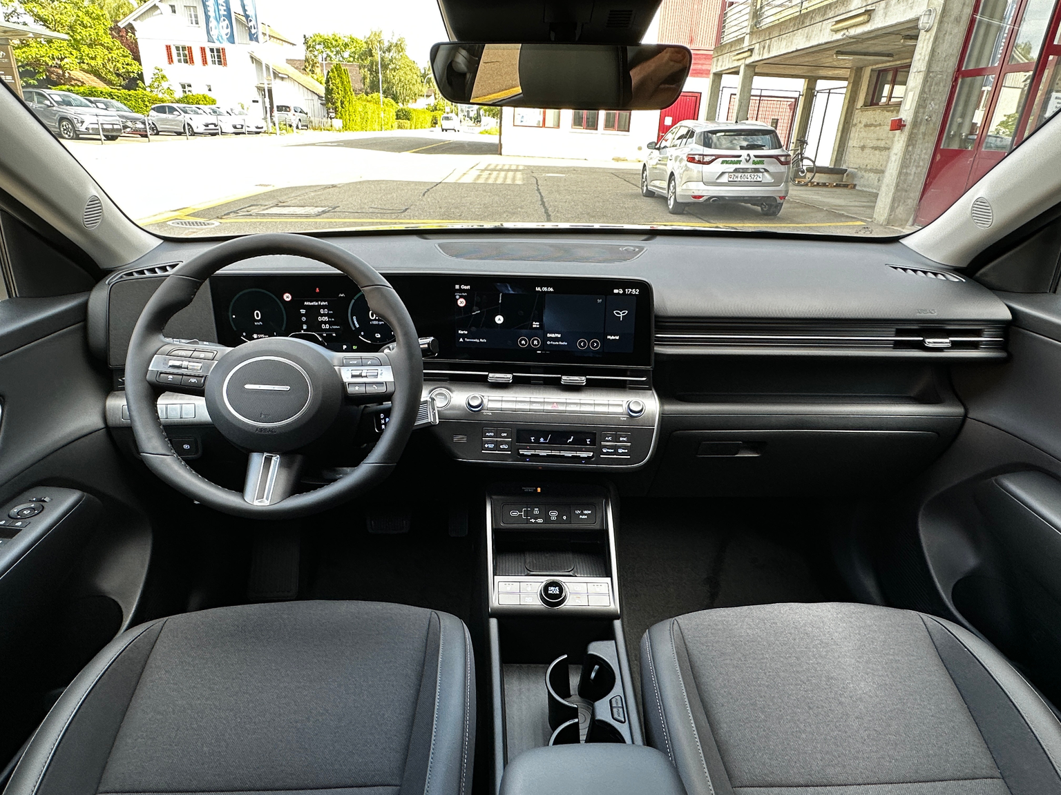 HYUNDAI Kona 1.6 GDi HEV Amplia DCT
