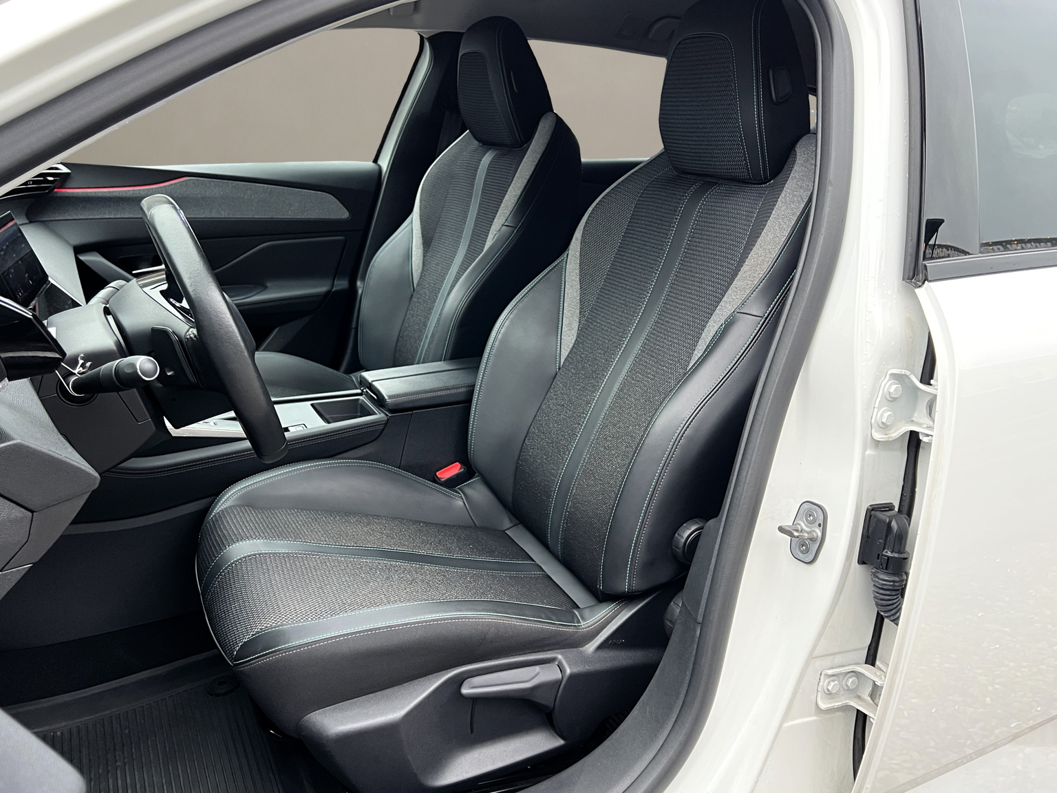 PEUGEOT 308 SW 1.5 BlueHDI Allure EAT8