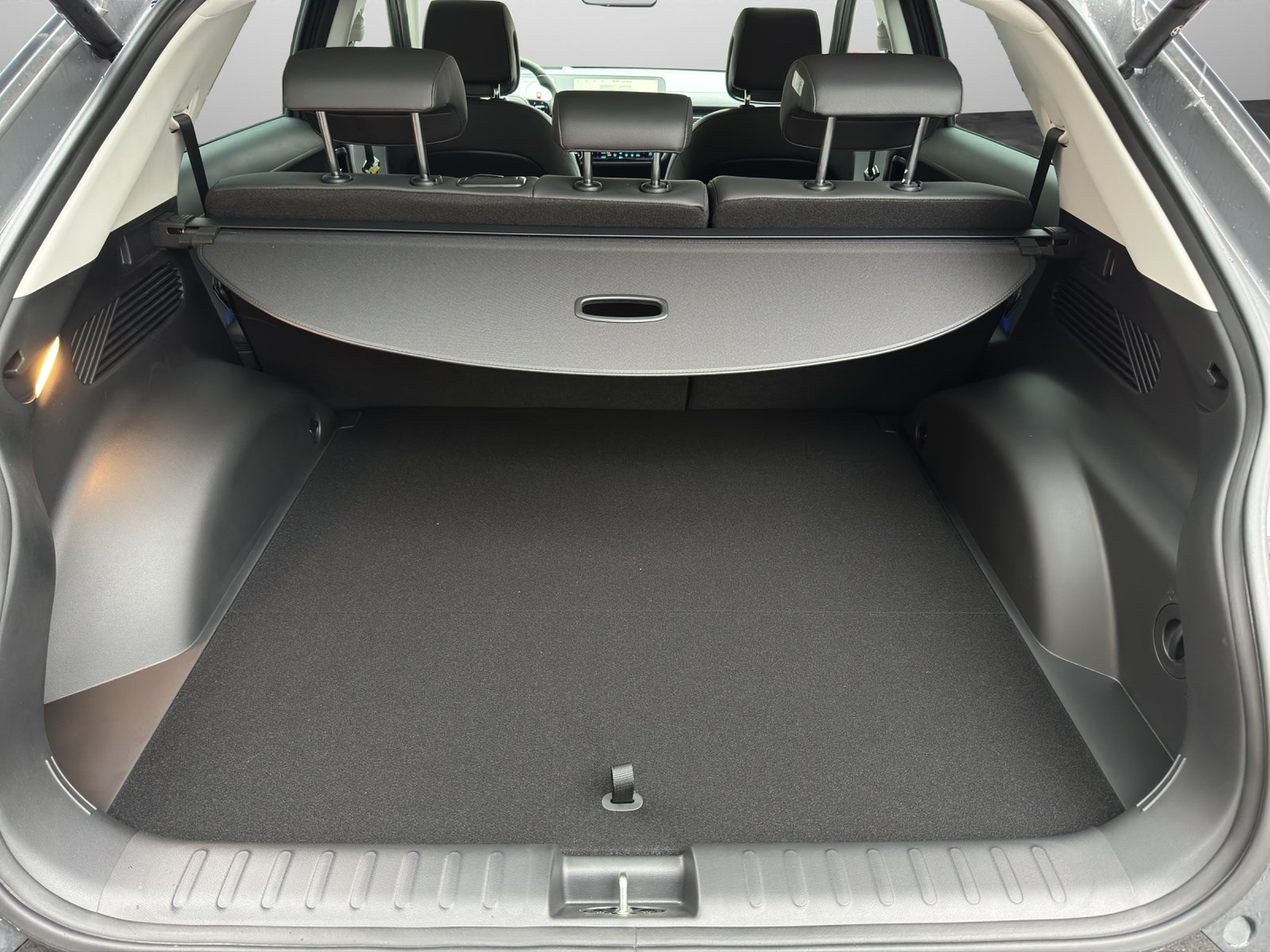 HYUNDAI Ioniq 5 Amplia 4WD 77.4kWh Heat Pump