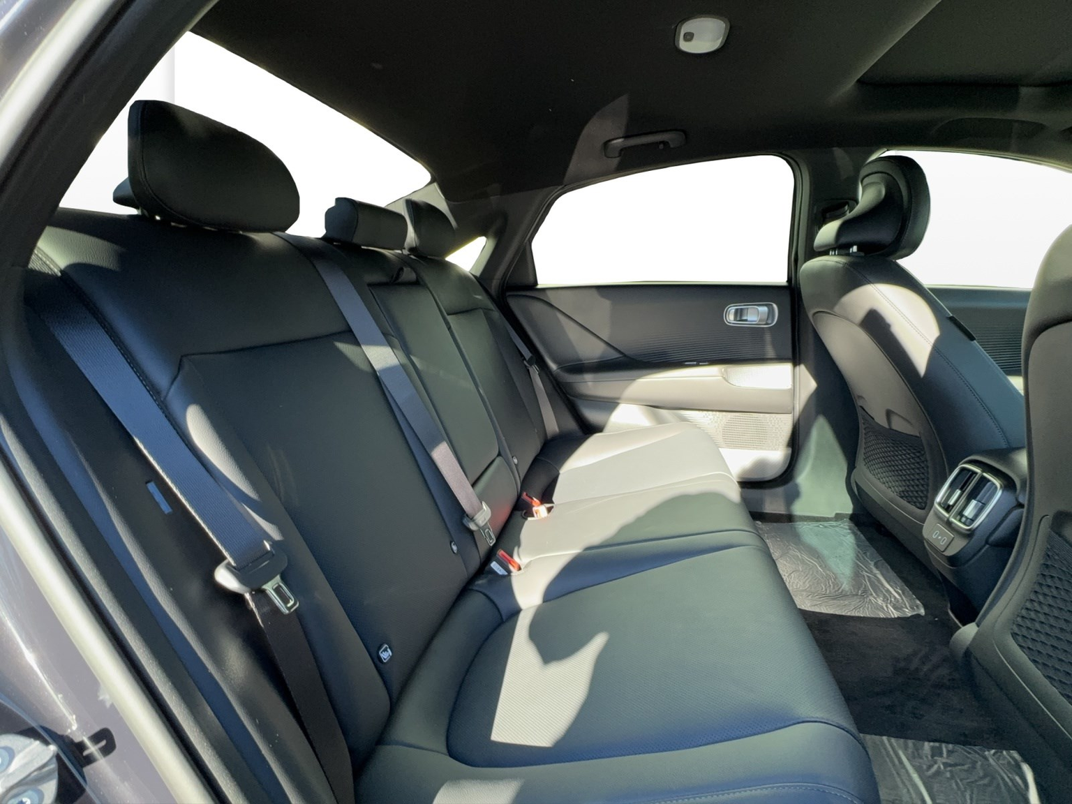HYUNDAI Ioniq 6 Launch Edition 4WD 77.4kWh