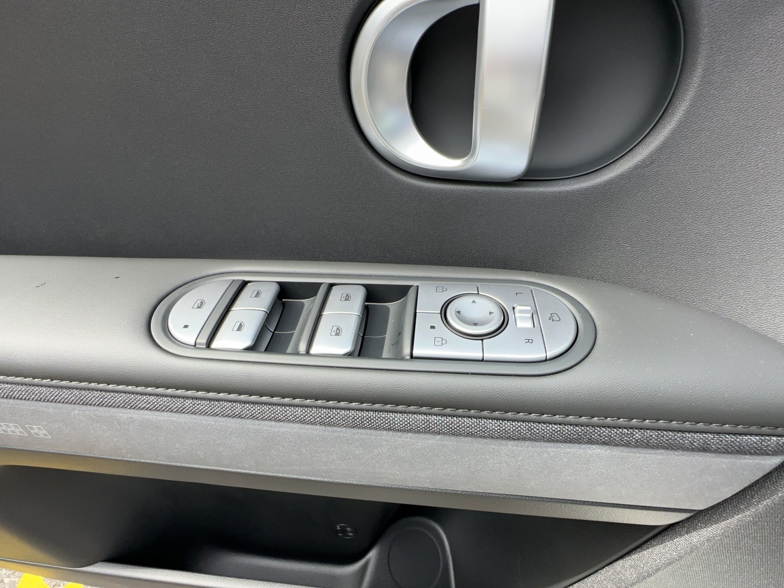 HYUNDAI Ioniq 5 Amplia 4WD 77.4kWh Heat Pump
