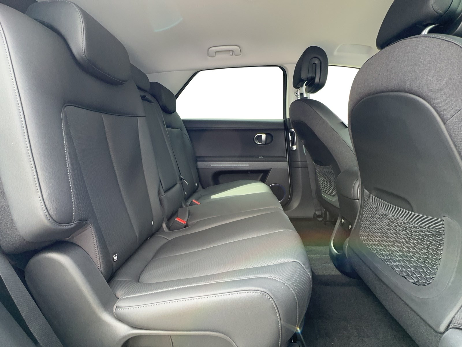 HYUNDAI Ioniq 5 Amplia 4WD 77.4kWh Heat Pump