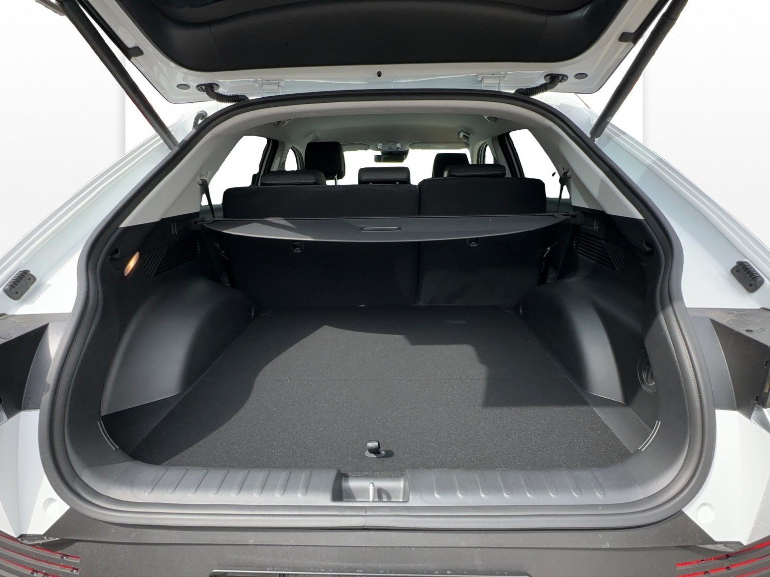 HYUNDAI Ioniq 5 Amplia 4WD 77.4kWh Heat Pump