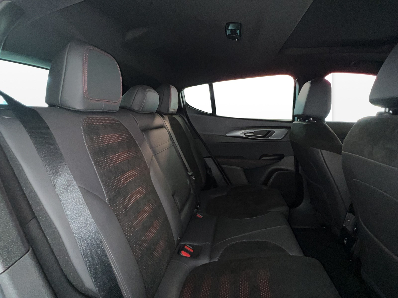 ALFA ROMEO Tonale 1.3 Plug-in Hybrid Veloce Q4 Sky