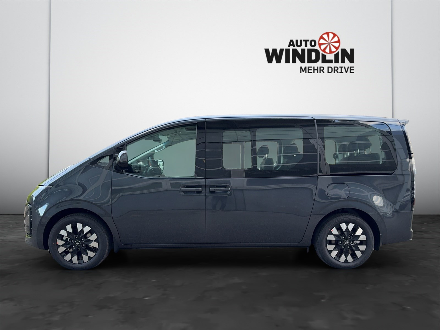 HYUNDAI Staria Premium 1.6 GDi HEV Vertex 7P