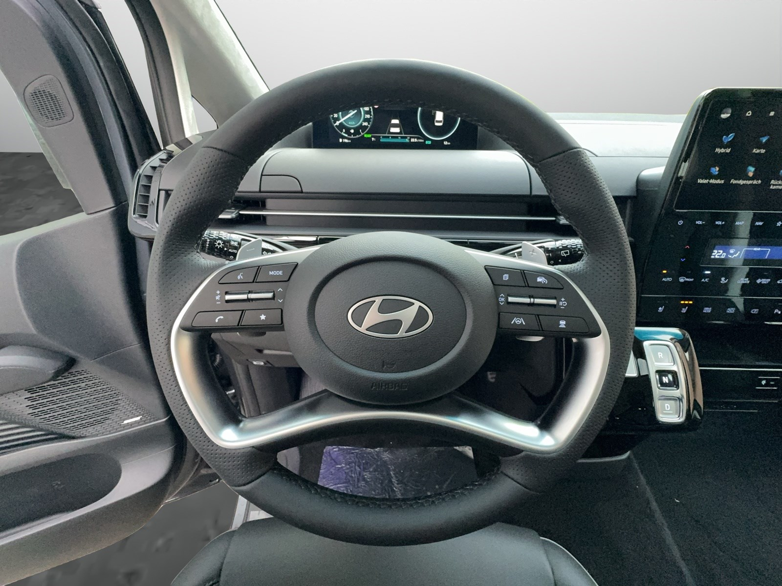 HYUNDAI Staria Premium 1.6 GDi HEV Vertex 7P