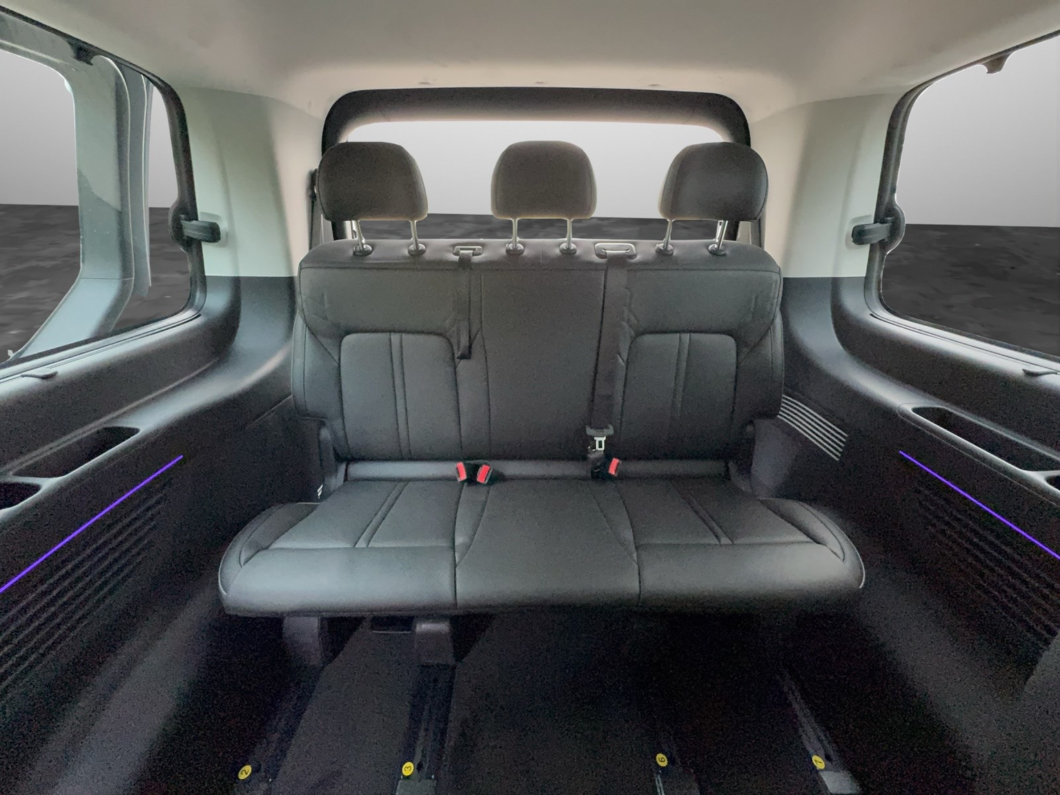 HYUNDAI Staria Premium 1.6 GDi HEV Vertex 7P
