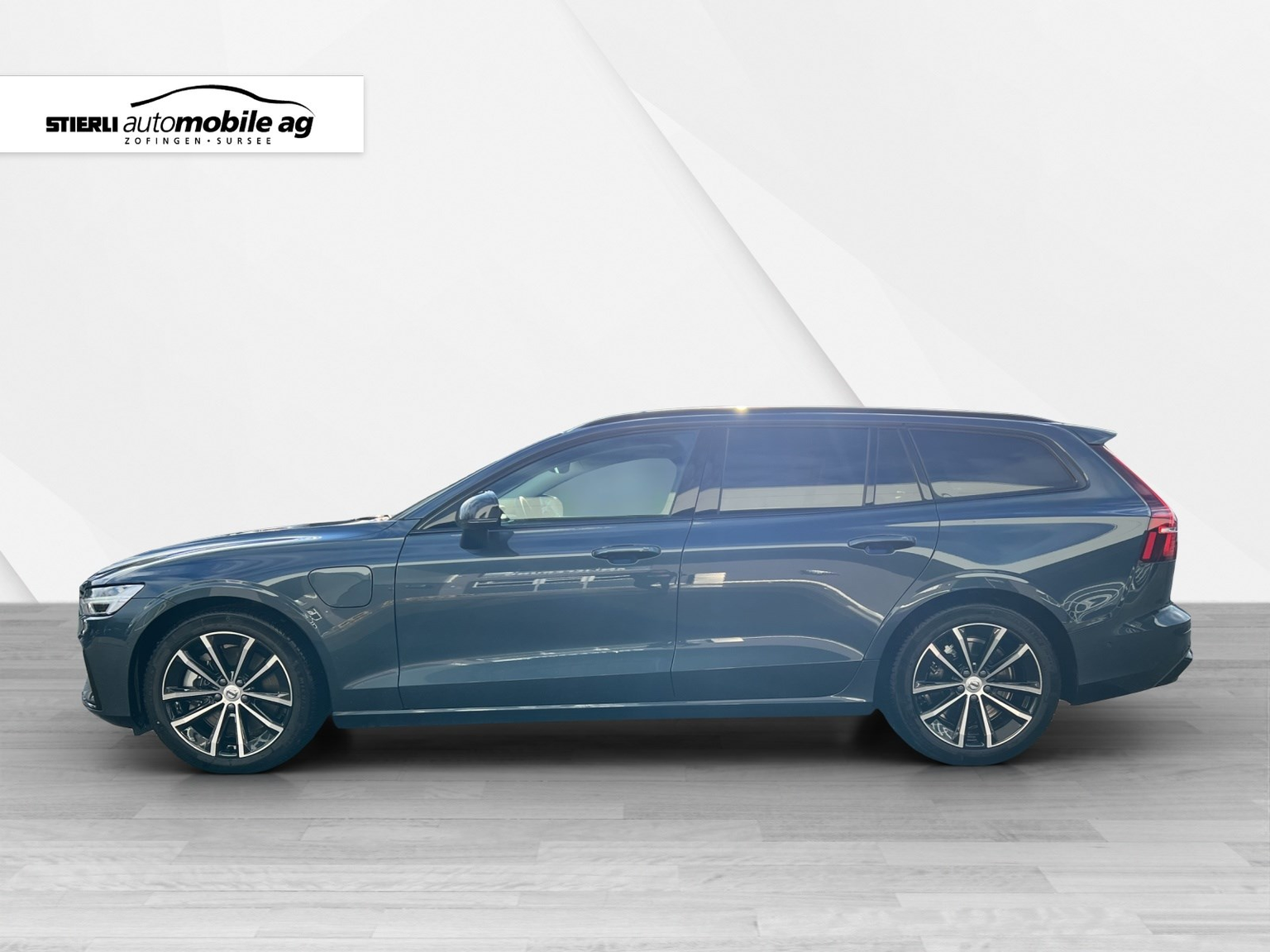 VOLVO V60 2.0 T8 TE Ultra Dark eAWD