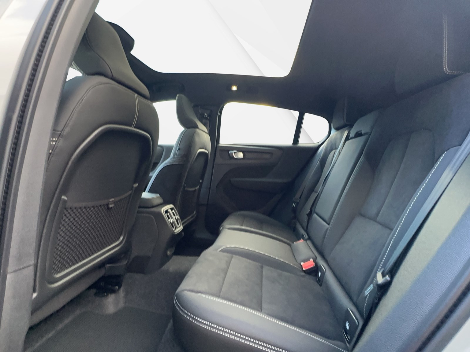 VOLVO C40 E80 Ultimate