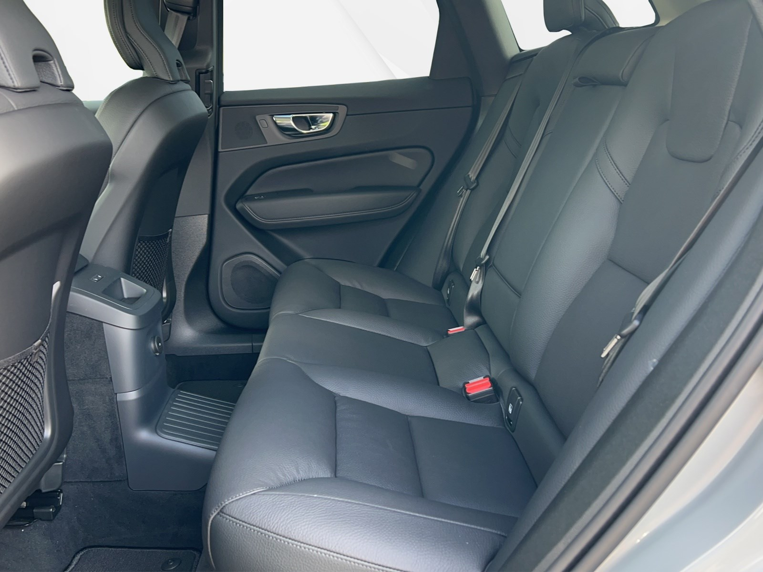 VOLVO XC60 2.0 T6 TE Plus Dark eAWD