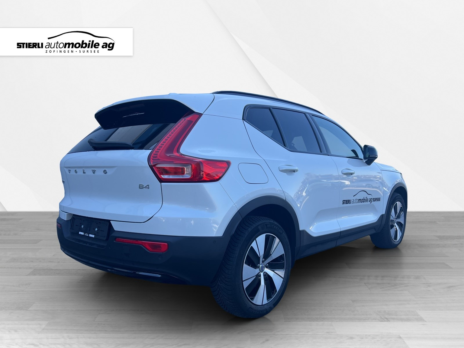 VOLVO XC40 2.0 B4 MH Plus Dark