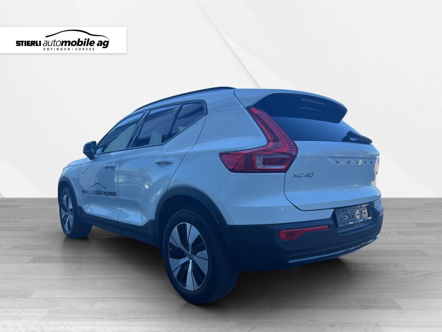 VOLVO XC40 2.0 B4 MH Plus Dark