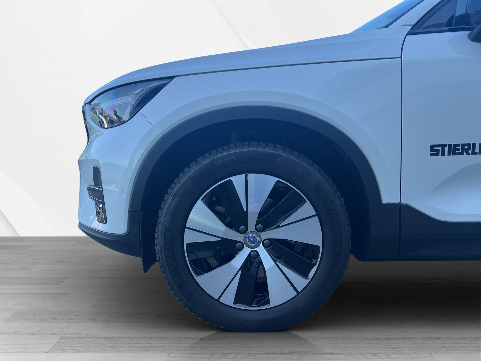 VOLVO XC40 2.0 B4 MH Plus Dark