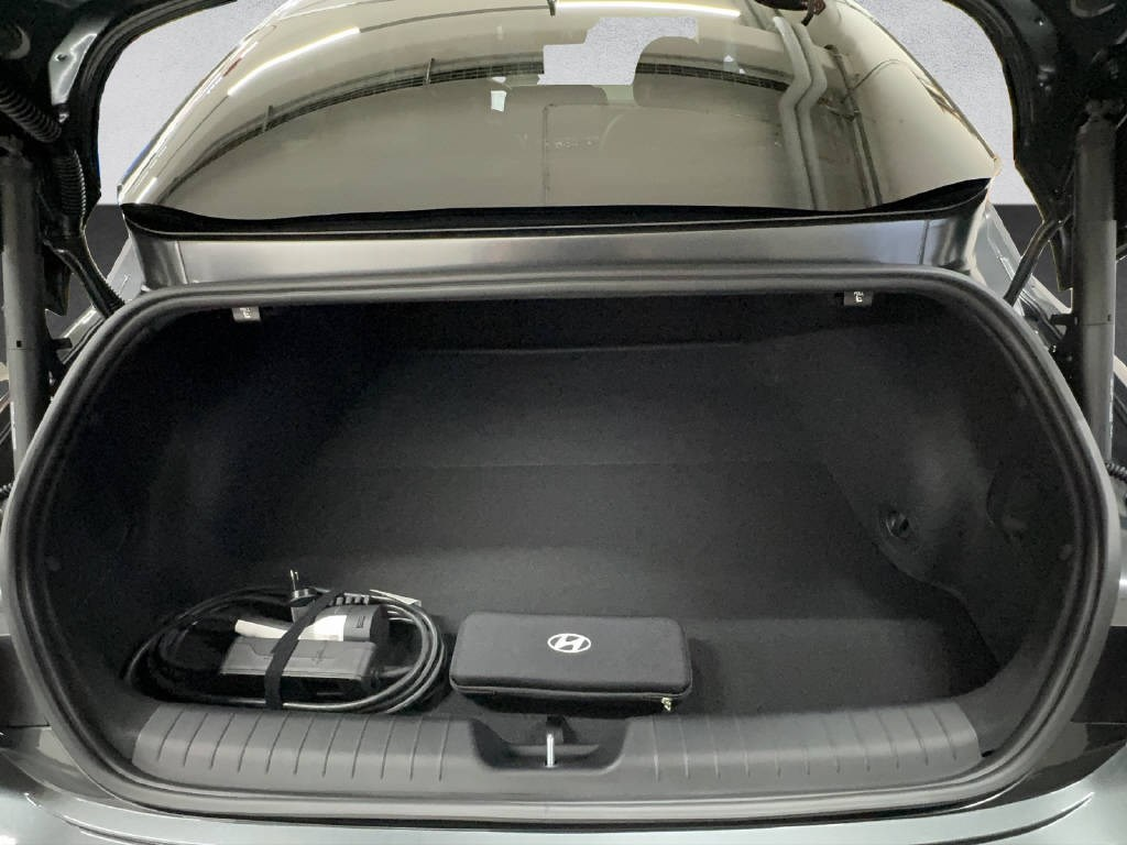 HYUNDAI Ioniq 6 Launch Edition 4WD 77.4 kWh