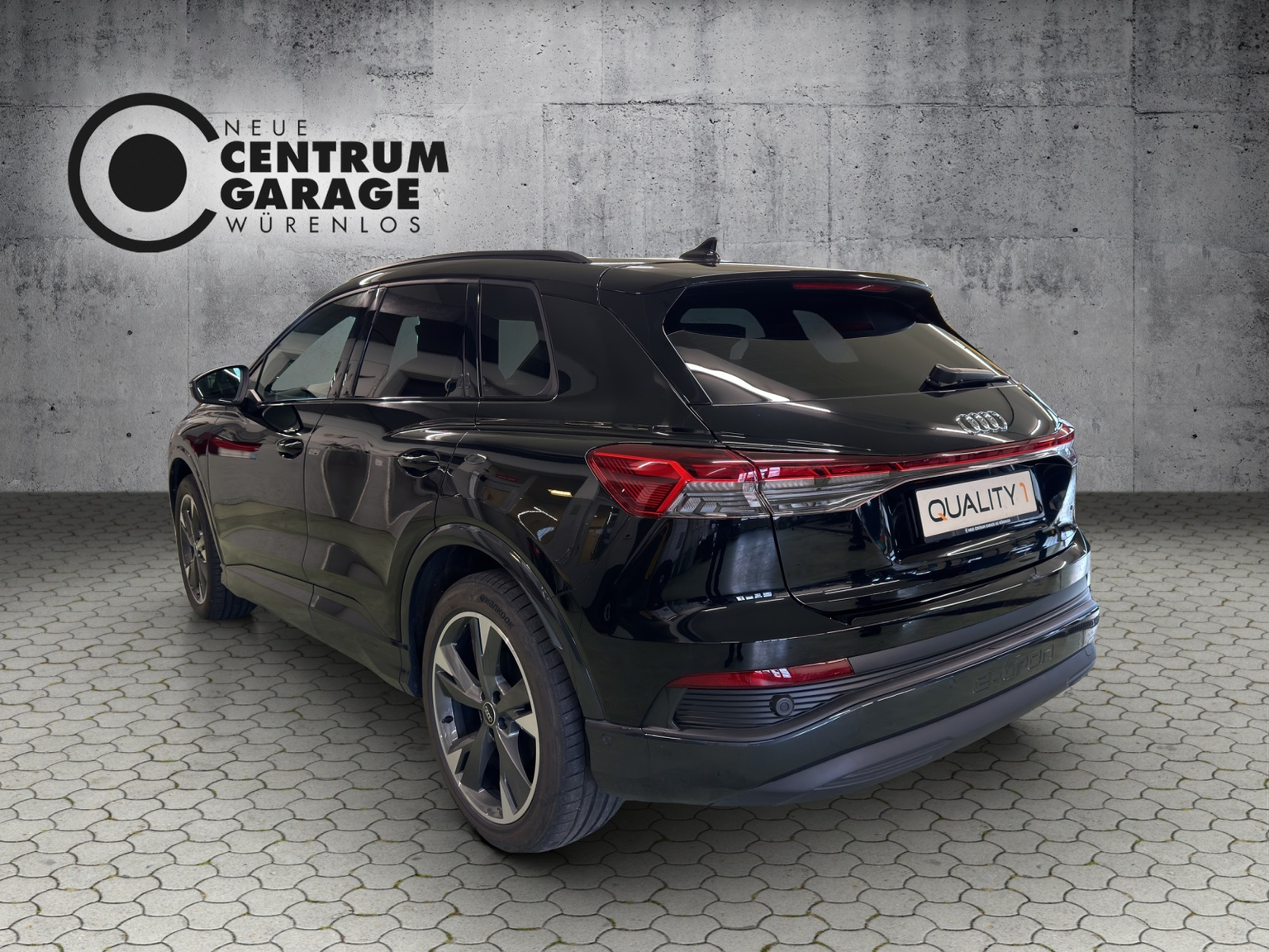 AUDI Q4 e-tron 45 quattro