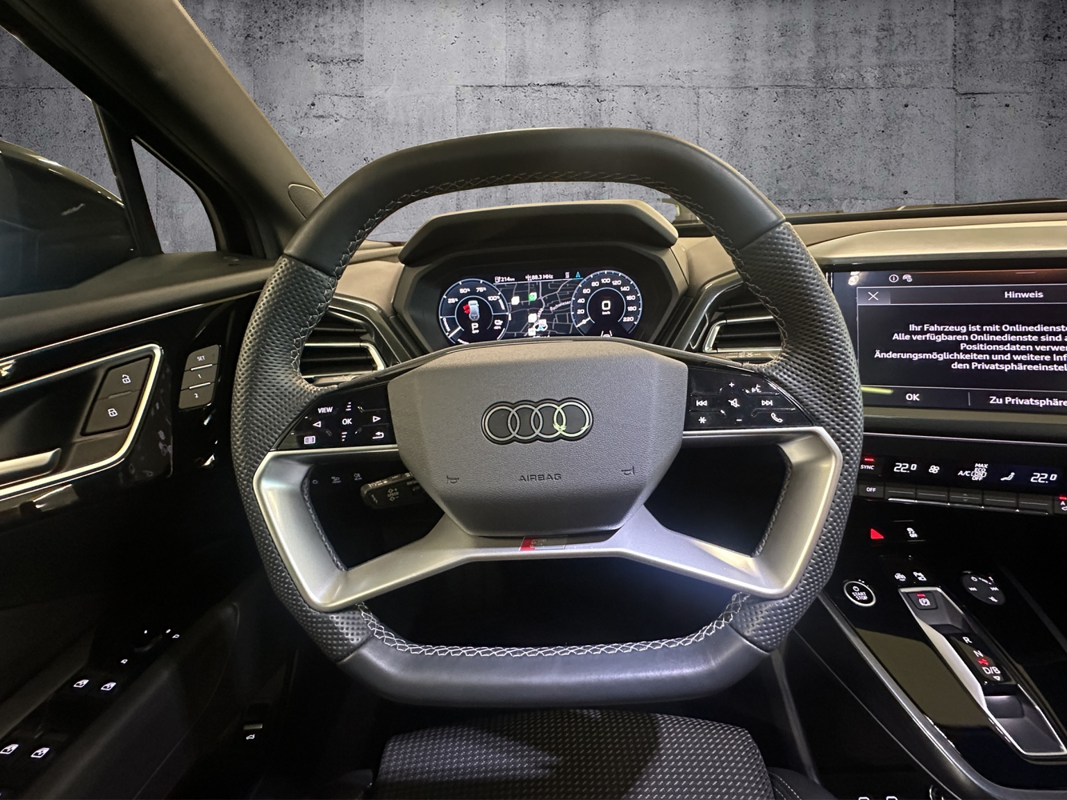 AUDI Q4 e-tron 45 quattro