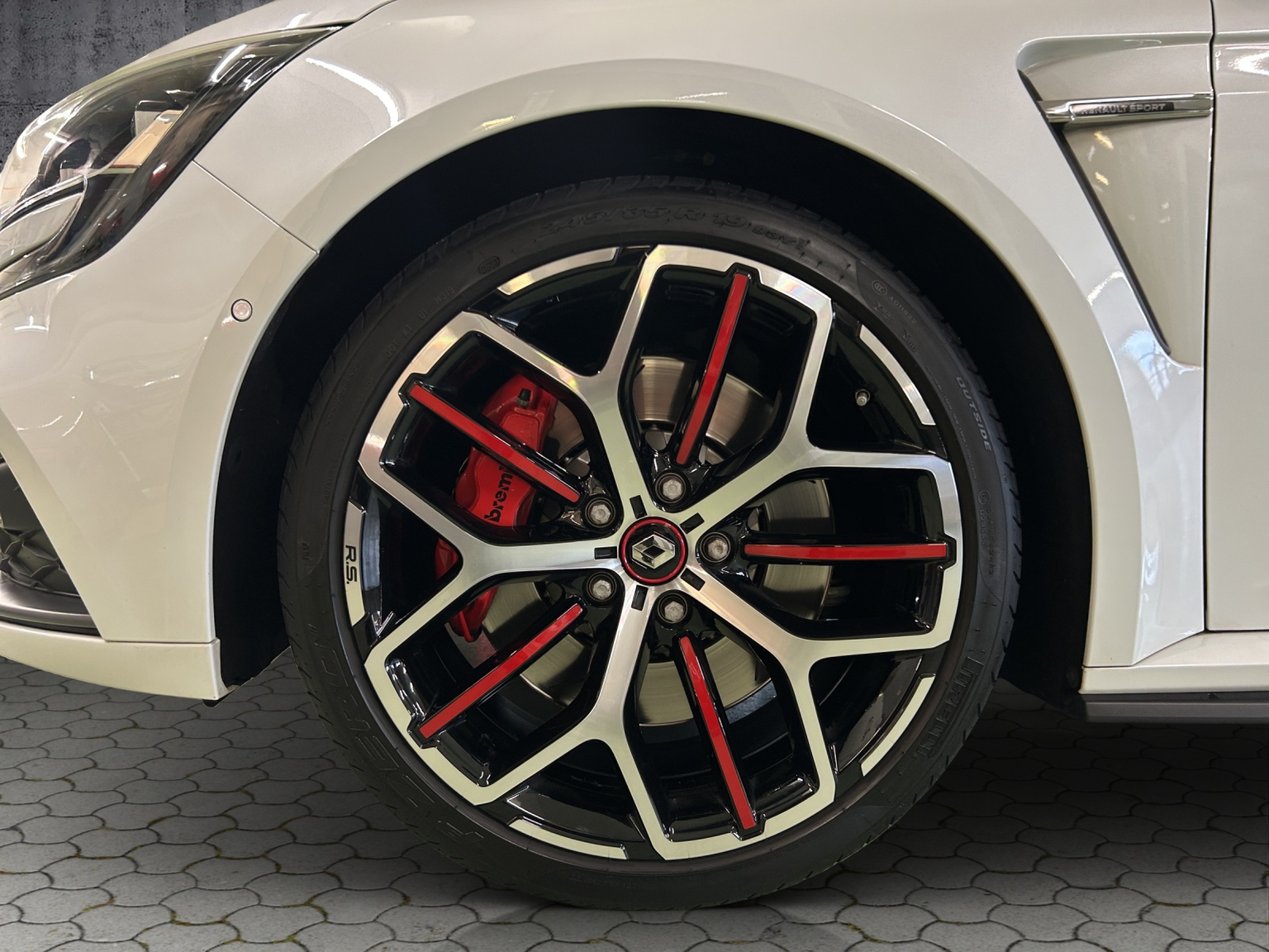 RENAULT Mégane Trophy 300 EDC