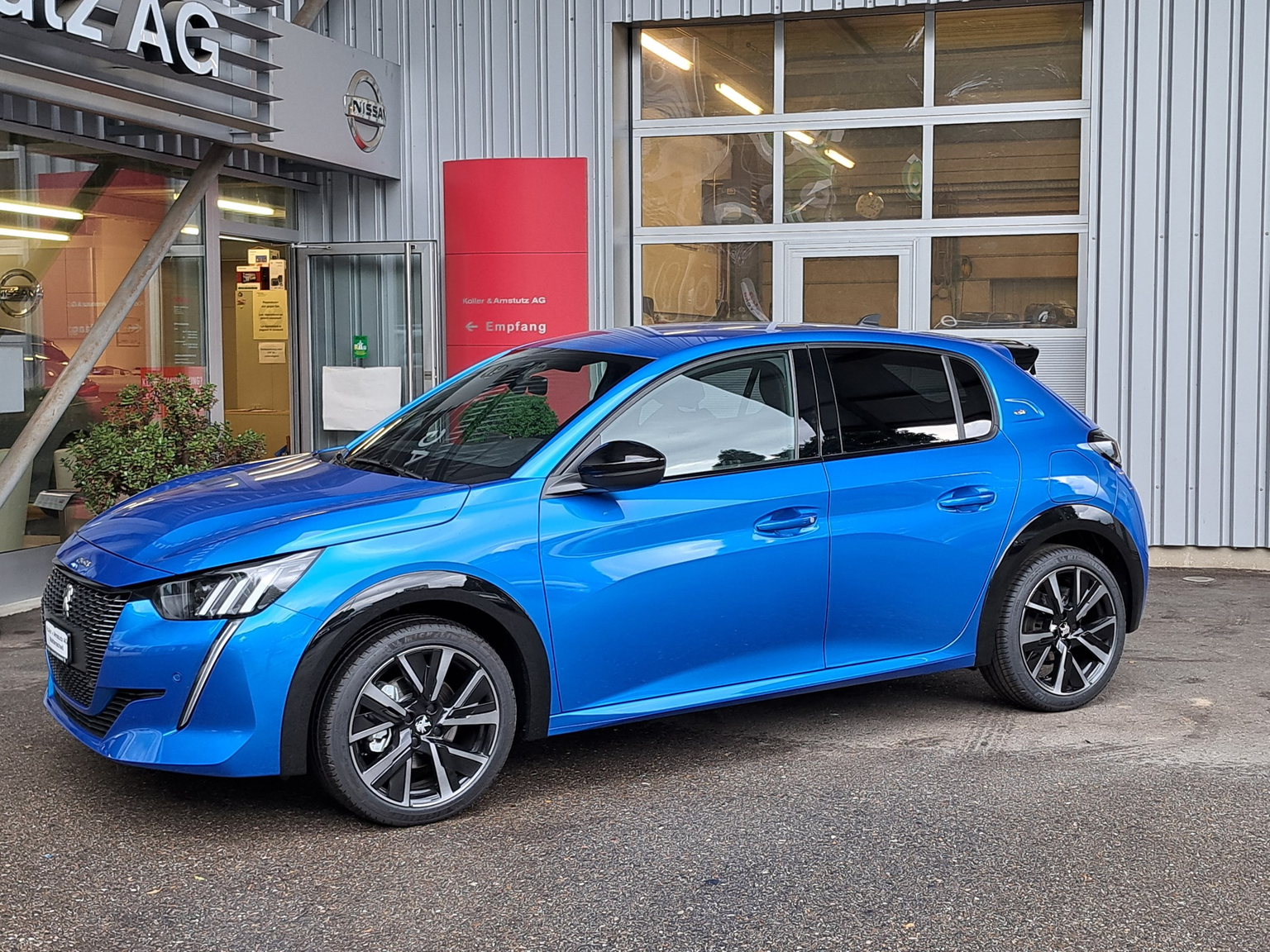 PEUGEOT 208 1.2 PureTech GT EAT8