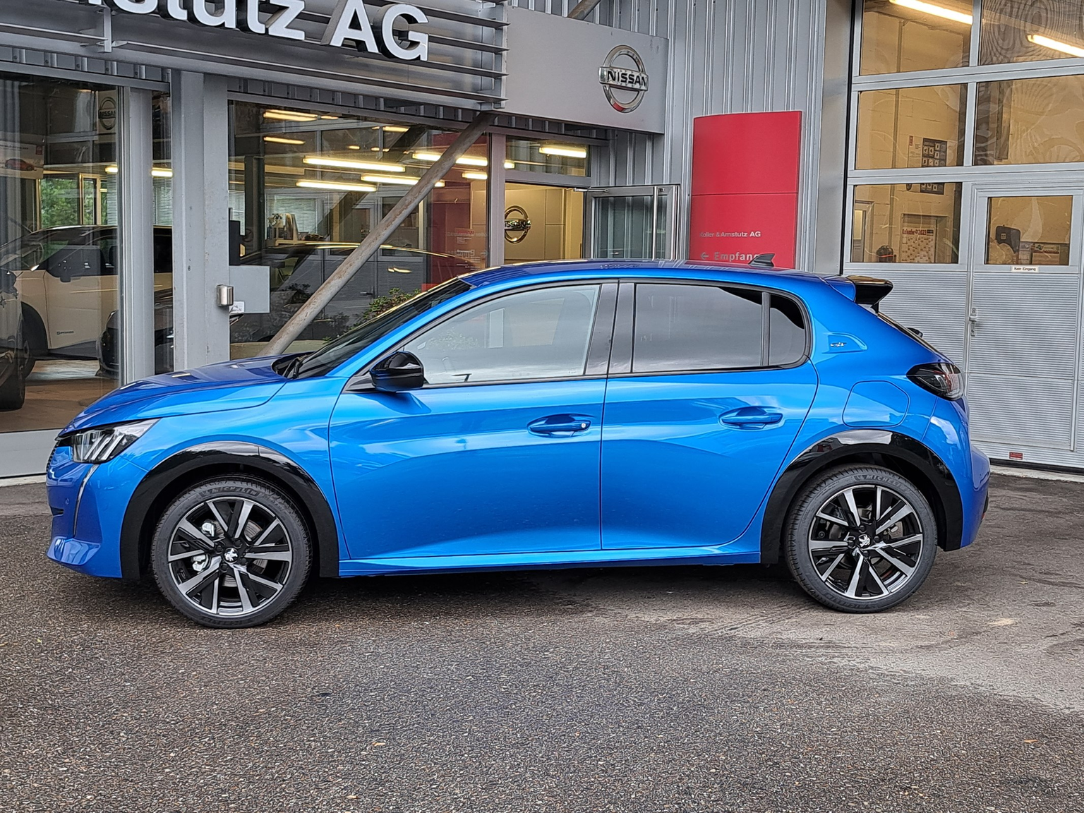 PEUGEOT 208 1.2 PureTech GT EAT8