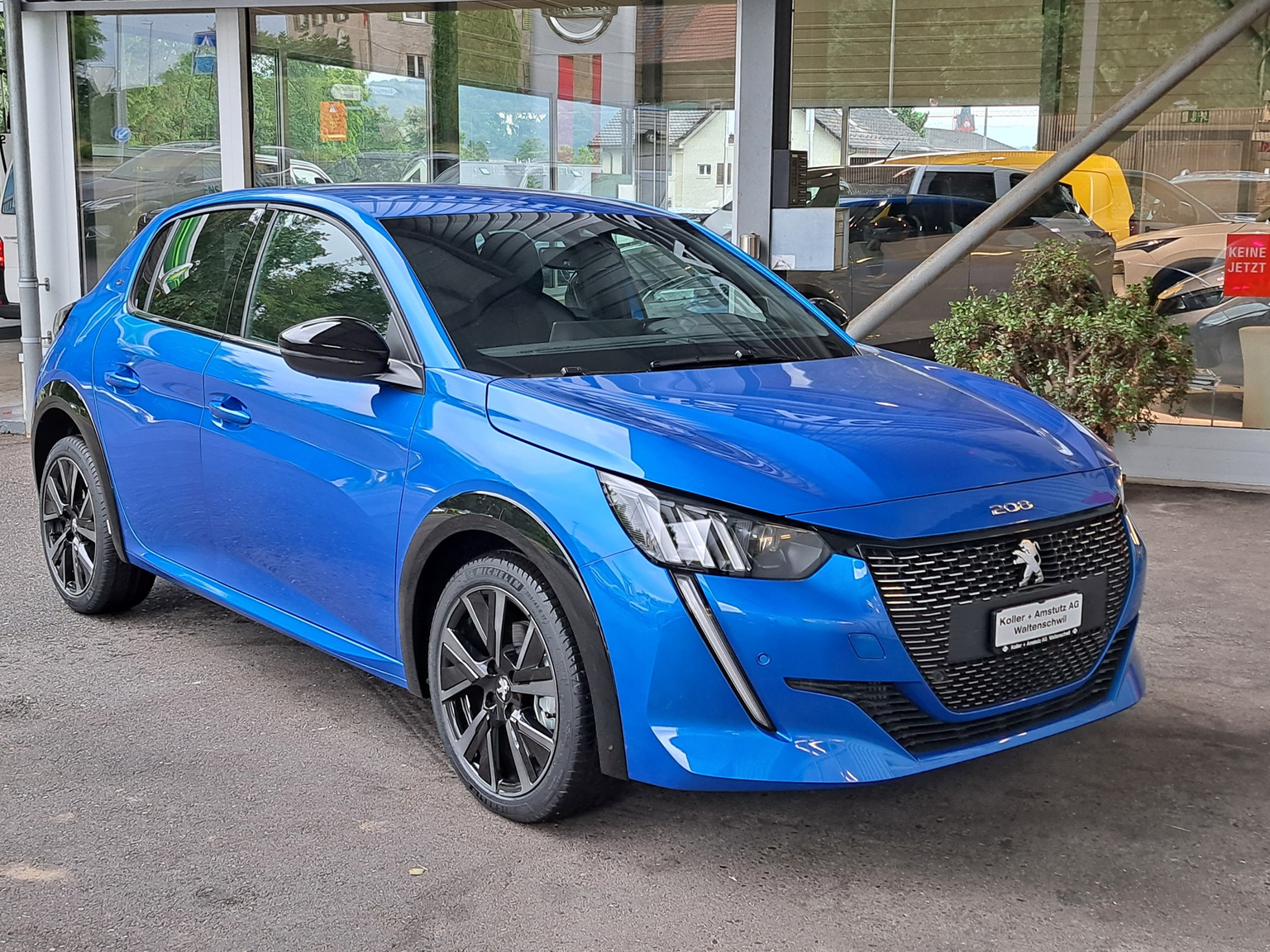 PEUGEOT 208 1.2 PureTech GT EAT8