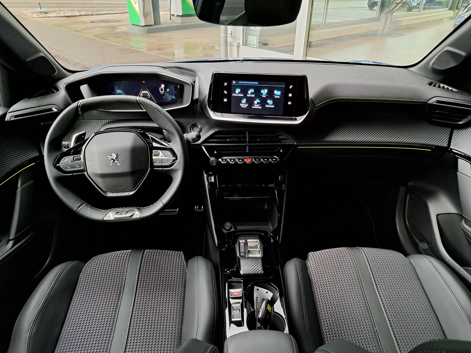 PEUGEOT 208 1.2 PureTech GT EAT8