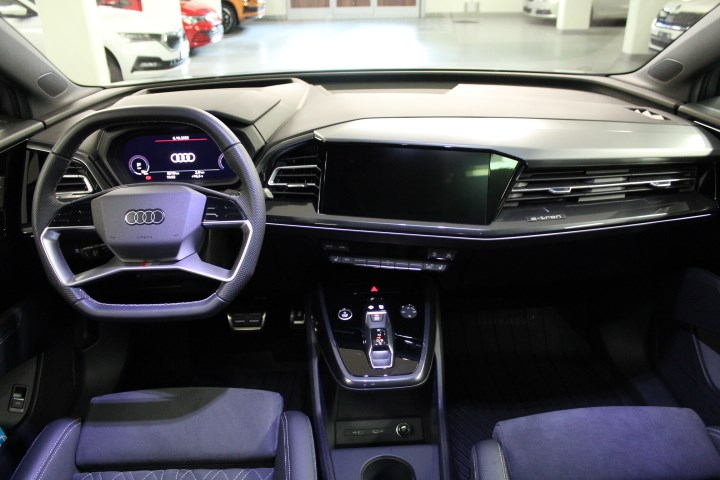 AUDI Q4 e-tron 45 quattro