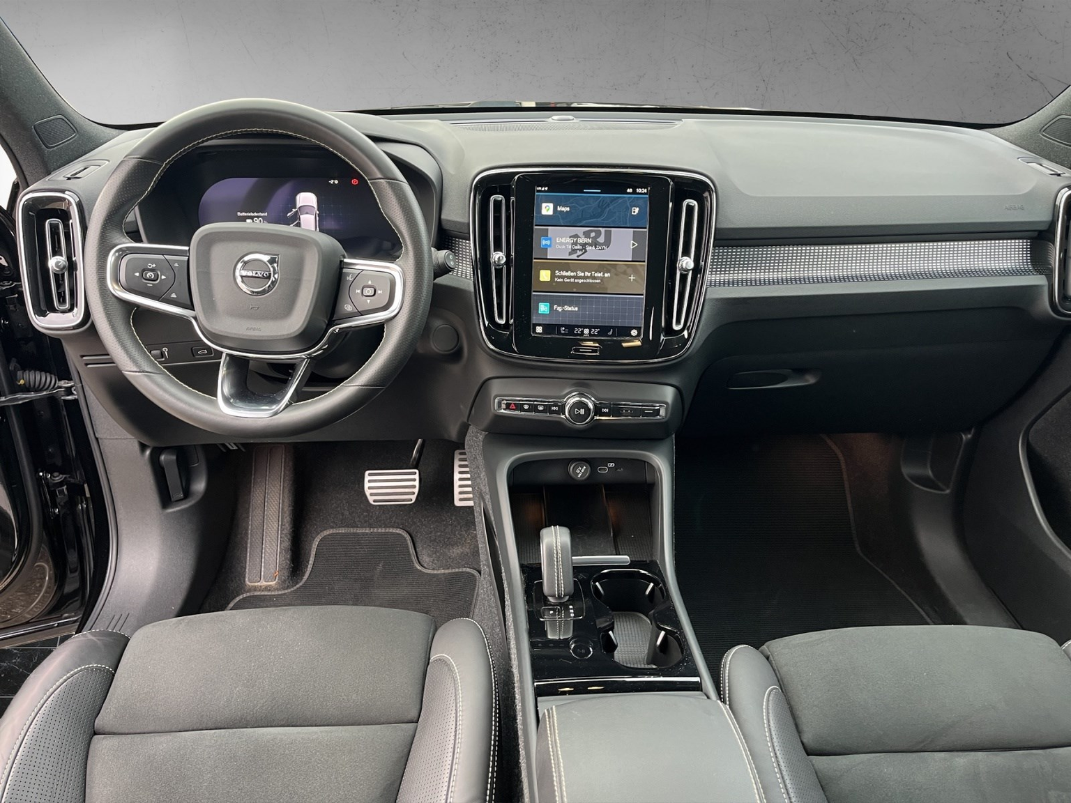 VOLVO XC40 P8 R-Design AWD