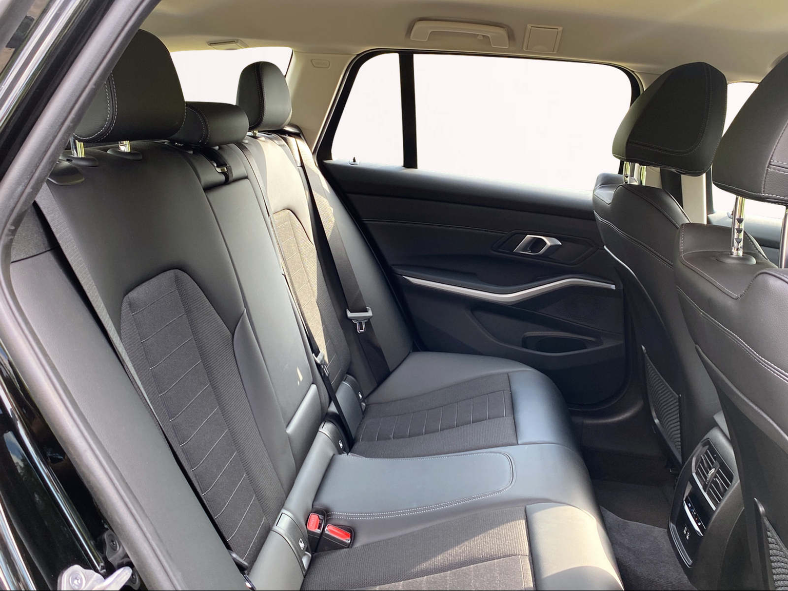 BMW 320d xDrive 48V Touring Steptronic