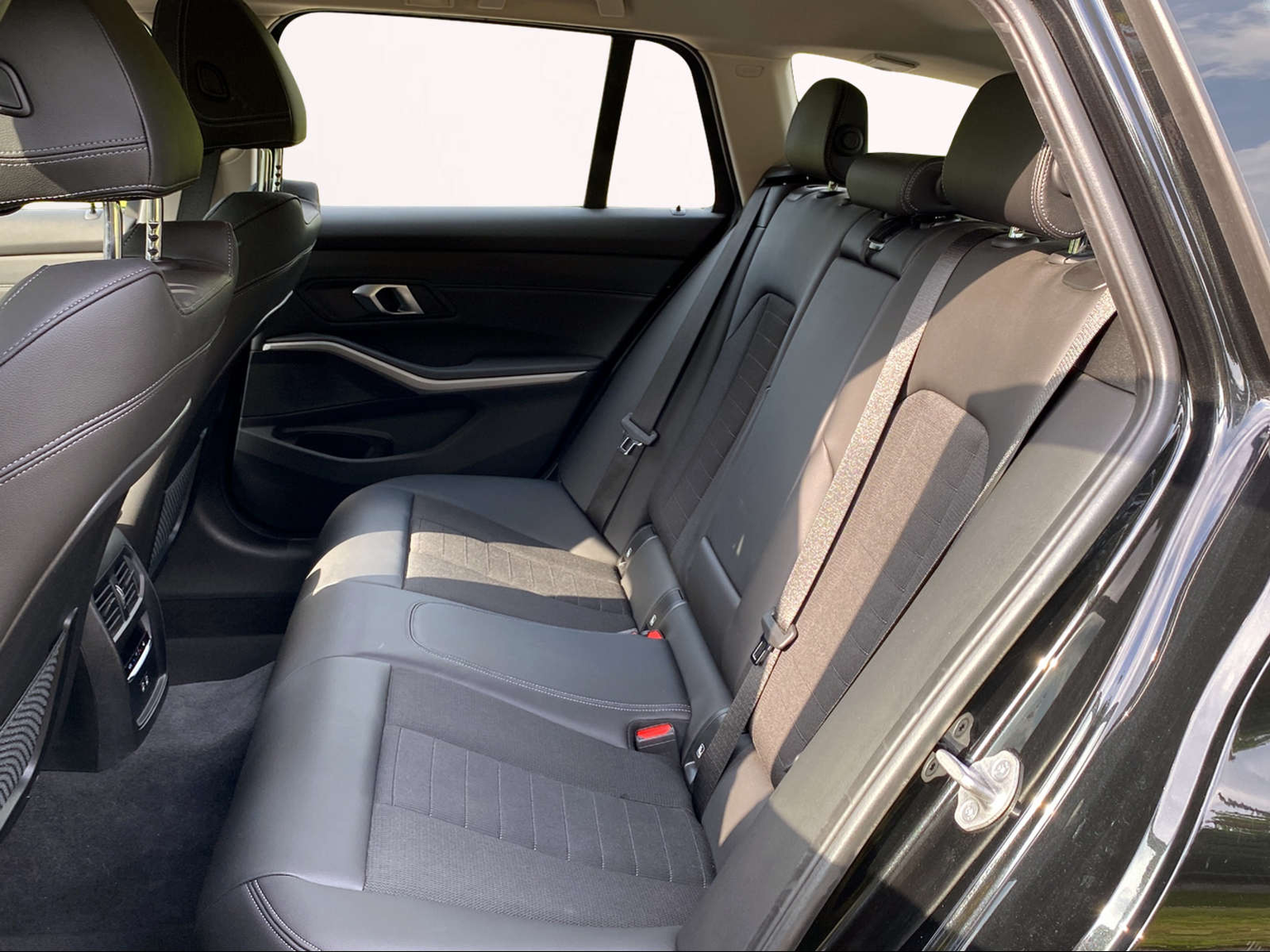 BMW 320d xDrive 48V Touring Steptronic