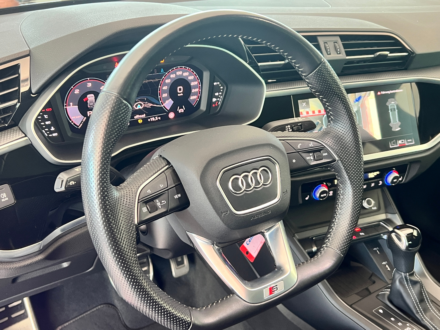 AUDI AUDI Q3 S line quattro S-tronic 2.0TDI 190PS